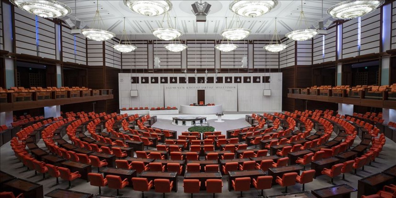 Millet ekmek, vekil pul derdinde! Meclis bütçesinden milletvekillerine özel pul! Milyonlar ödendi...