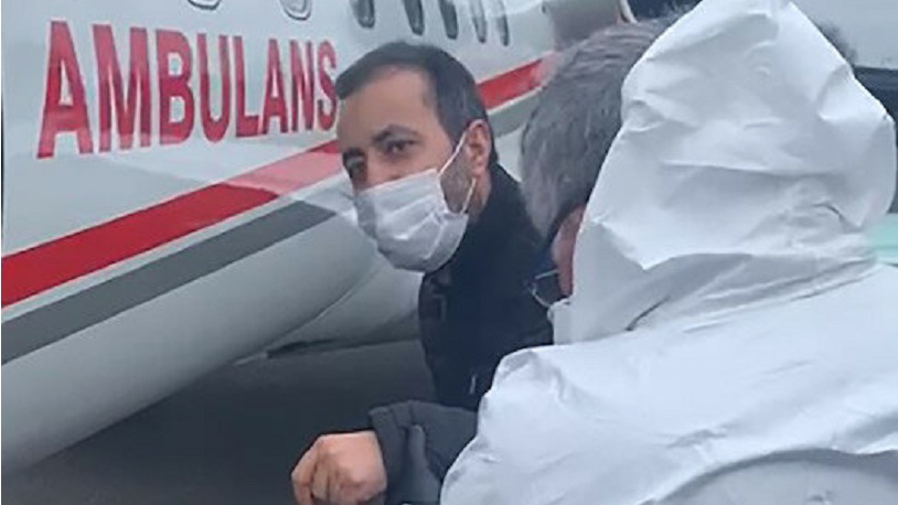 Koronavirüse yakalandı; Londra'dan ambulans uçakla Türkiye'ye getirildi