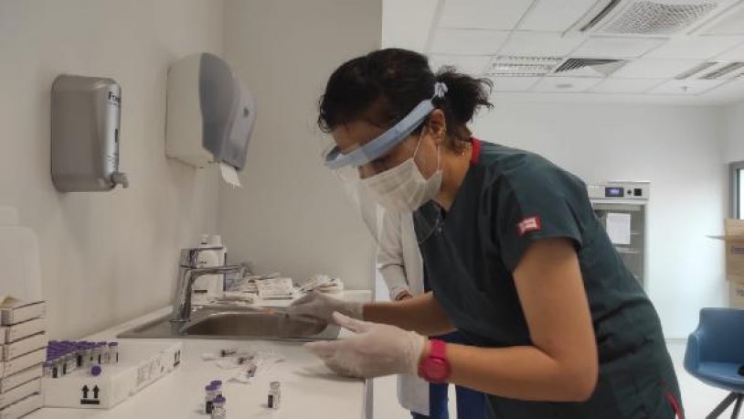 Ankara'da BioNTech aşısının uygulanması başladı