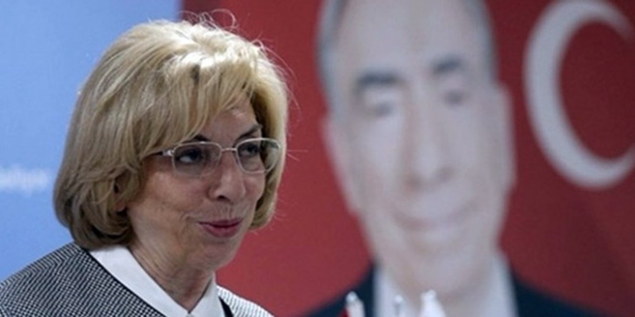 Alpaslan Türkeş'in kızı Çağrı Türkeş’ten "Andımız" çağrısı!   “Zamanlama çok manidardır. Çok tehlikeli bir oyunun içindeyiz”