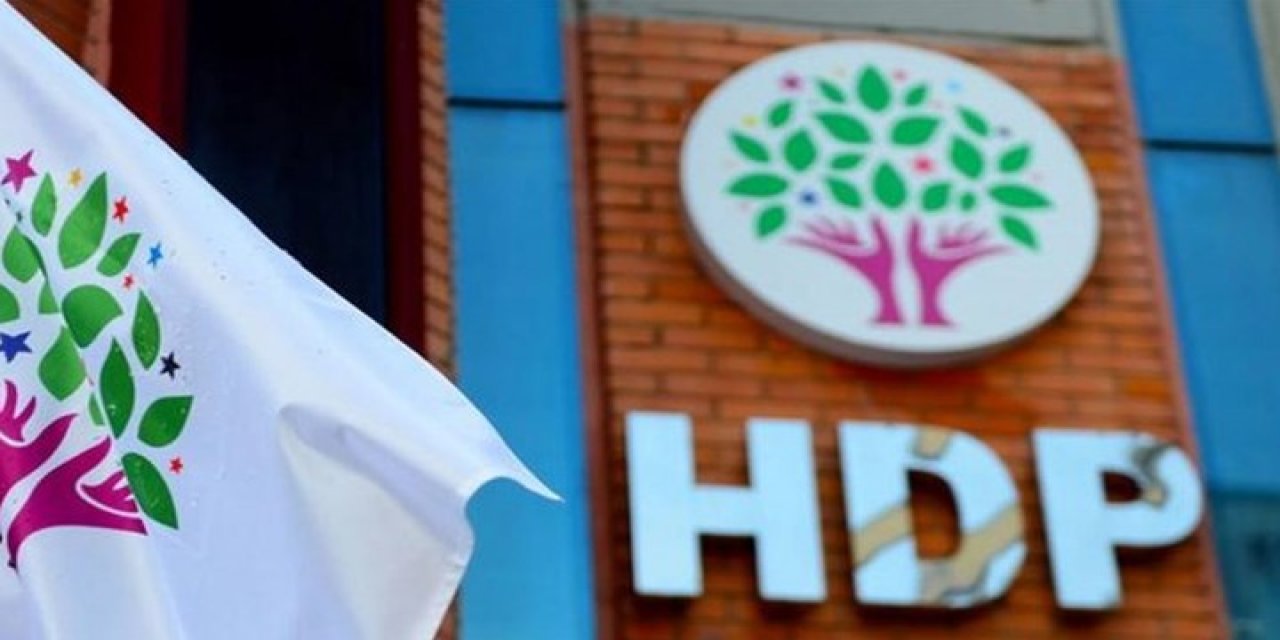 "Saray parayı buldu mu?" dedi ve bombayı patlattı! Ahmet Takan'dan çok konuşulacak iddia! HDP’nin kapatılmamasına karşı AB’den bir miktar kredi sözü mü alındı? Yeni bir “çözüm süreci” kapıda mı?