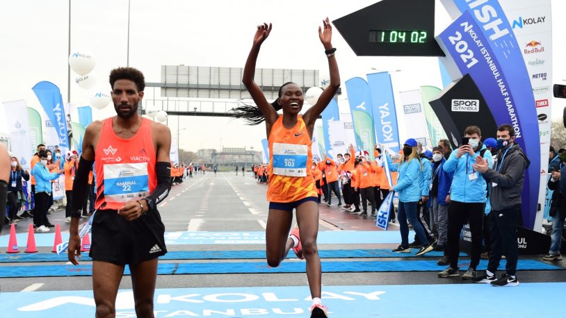 N Kolay 16. İstanbul Yarı Maratonu’nda dünya rekoru