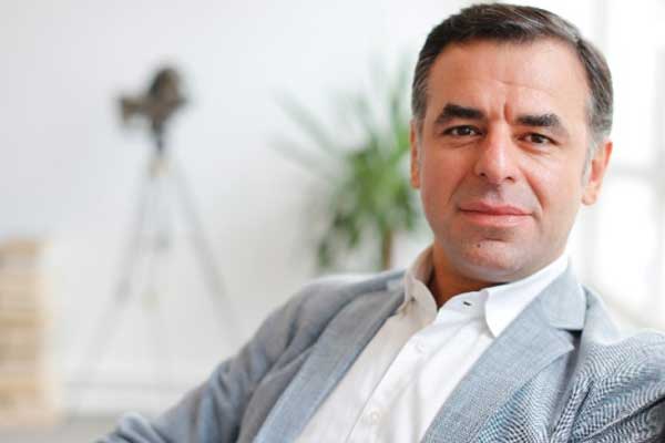 Barış Yarkadaş emekli amirallerin bildirisi hakkında açıklama yaptı 'Darbe çağrısı çıkarmak, akıl tutulmasıdır'