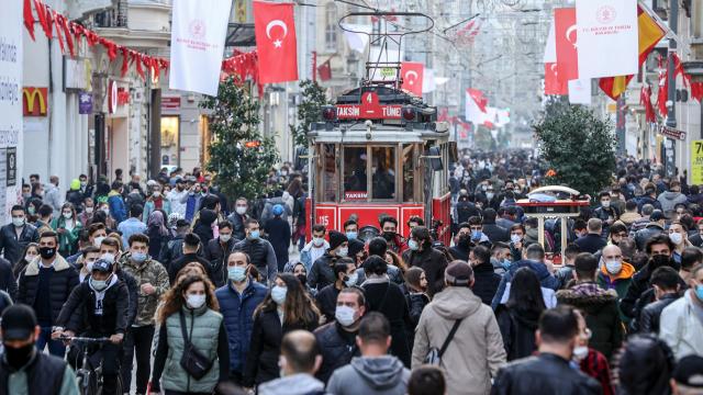 1.3 milyar nüfuslu Hindistan'ı geride bıraktık! Türkiye, vaka sayısında dünya birincisi!