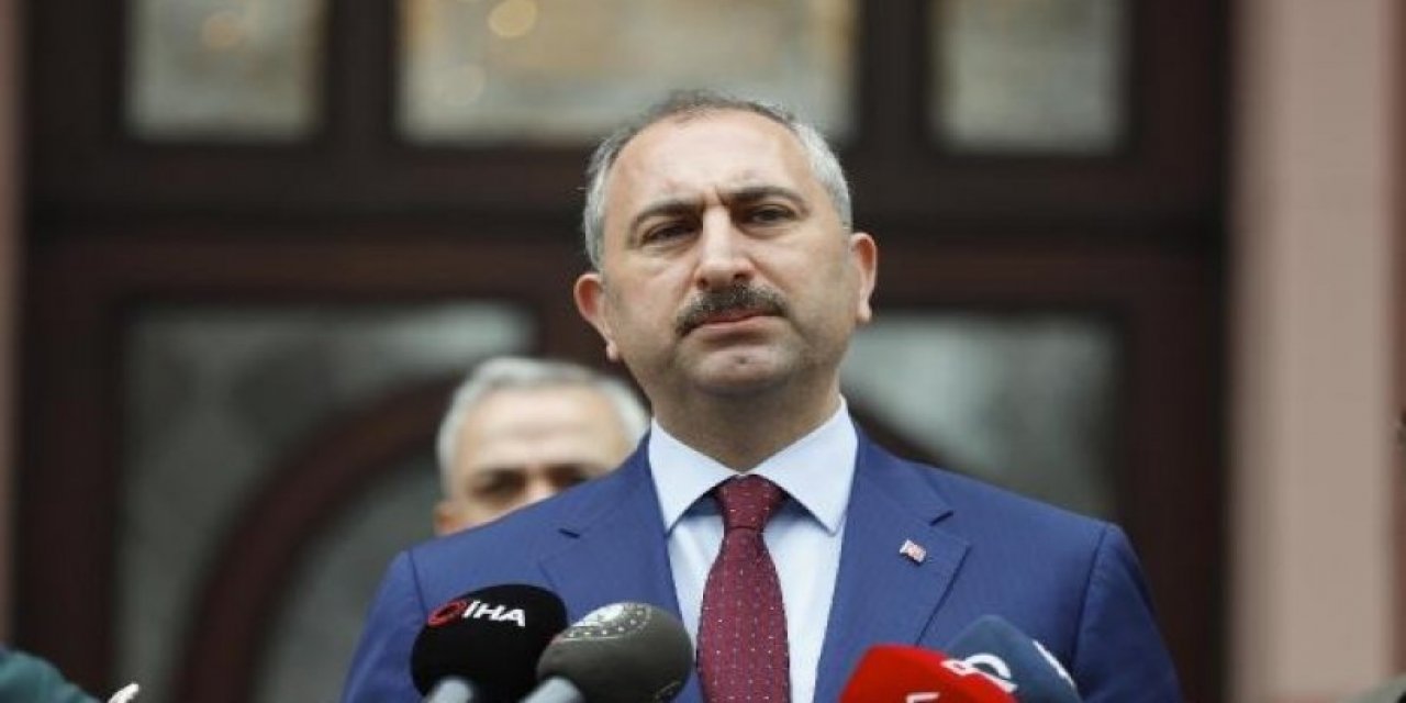 Adalet Bakanı Gül'den AYM açıklaması