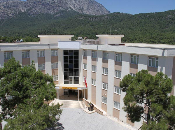 Öğretmenlere 'koronavirüslü öğrenci' nöbeti