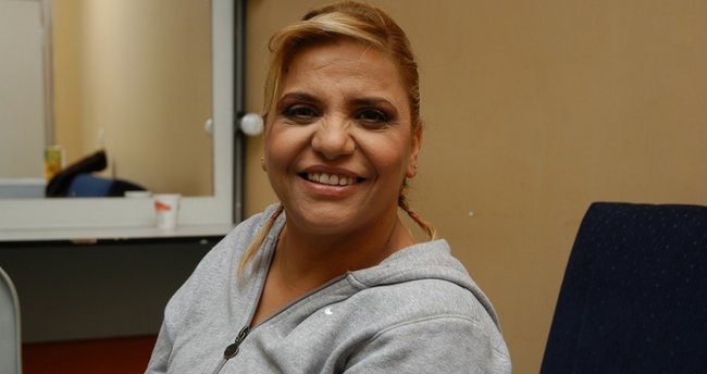 Arabesk müziğin sevilen sesi hayranlarını korkuttu! Kibariye uçakta fenalaştı