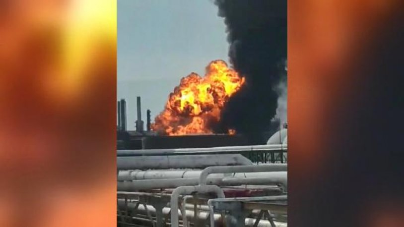 Meksika'da petrol rafinerisinde patlama