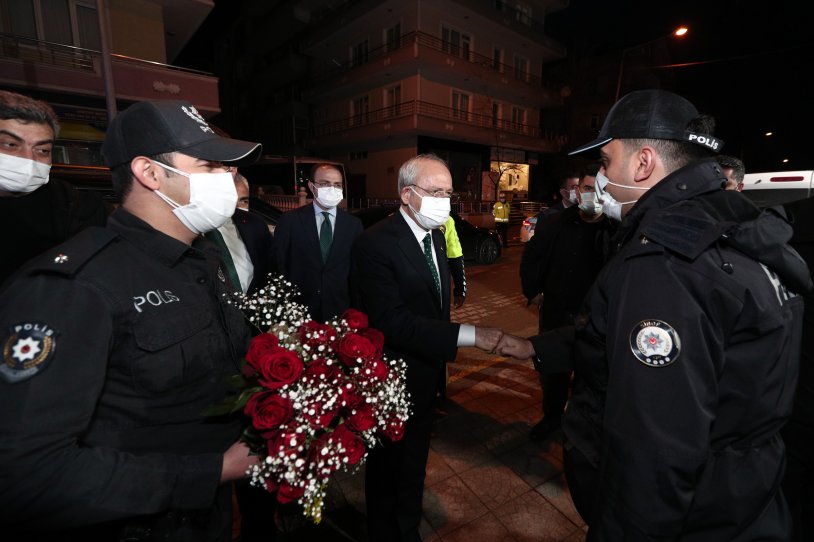 CHP lideri Kılıçdaroğlu'ndan polislere sürpriz ziyaret