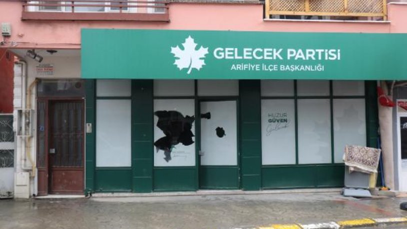 Gelecek Partisi ilçe teşkilatı binasına soda şişeli saldırı