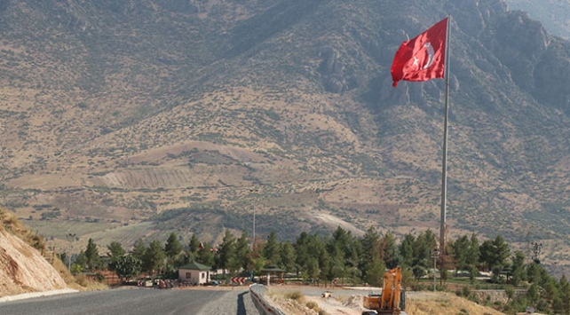 Siirt'ten yürekleri dağlayan haber! Bir asker şehit düştü!