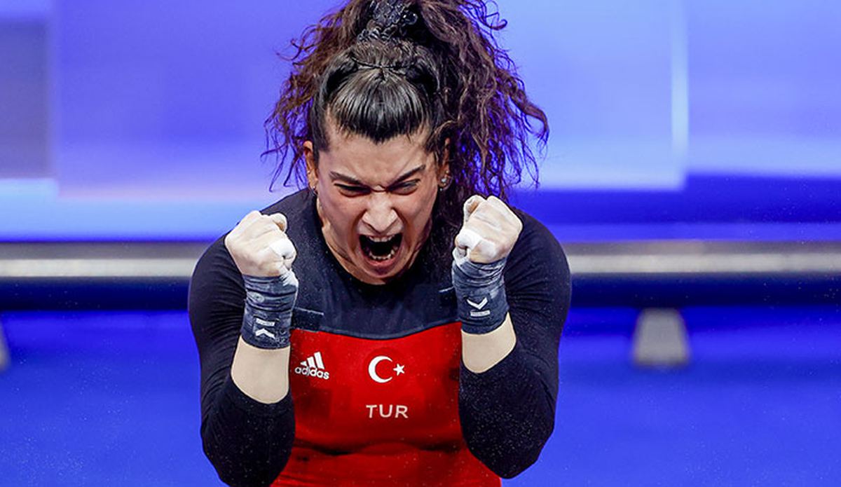 Milli halterciden bronz madalya!