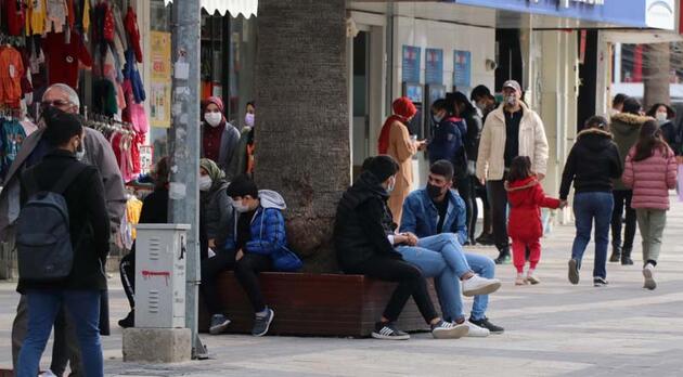 Prof. Dr. Özlenen Özkan'dan korkutan açıklama!  'Artış böyle sürerse iki hafta içinde...'