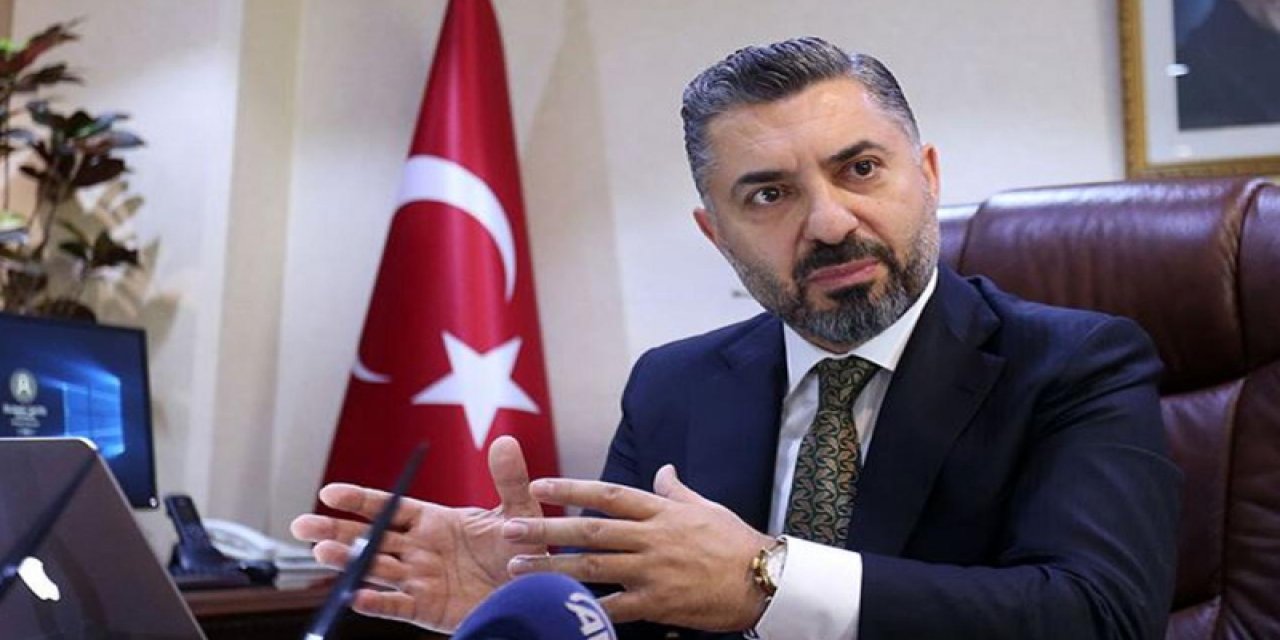 RTÜK Başkanı Ebubekir  Şahin açıkladı! "RTÜK Başkanlığı dışında Halk Bankası Yönetim Kurulu üyeliğimden maaş alıyorum; bu da yasal ve etiktir"