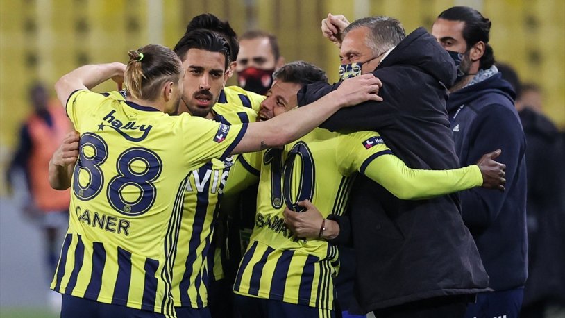 Gaziantep maçı öncesi Emre Belözoğlu, Fenerbahçe'nin ilk 11'ni belirledi