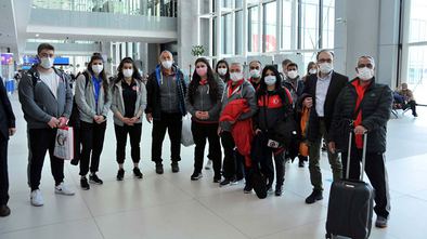 Milli halterciler ödülleriyle yurda döndü