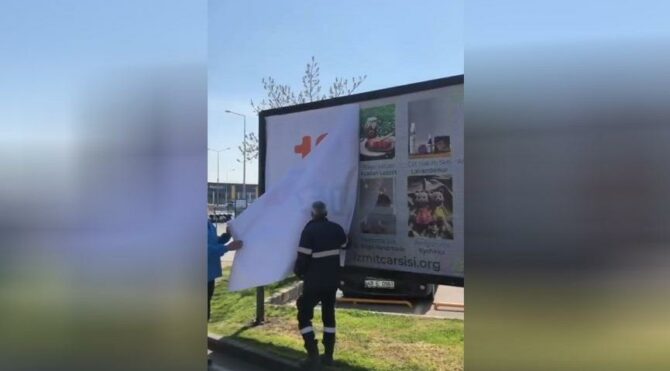 '128 milyar doların nerede olduğunu sormaya devam edeceğiz' AKP’li Kocaeli Belediyesi, CHP’nin astığı afişleri söktü