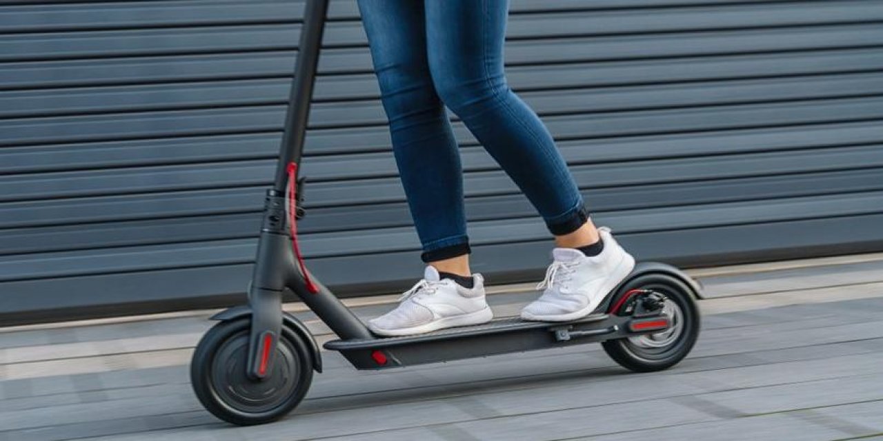 Binlerce kişi kullanıyor!  Elektrikli scooter'lara düzenleme geldi! İşte yeni kurallar...