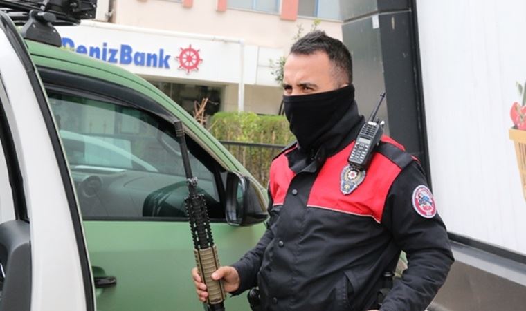 Antalya'da 'uzun namlulu tüfek' alarmı