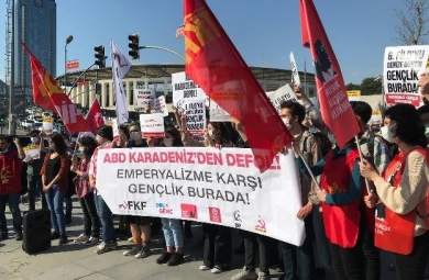 '6. Filoyu unutmayın' 'Emperyalizme son' 'Yankee go home' Dolmabahçe’de eylem yaptılar!