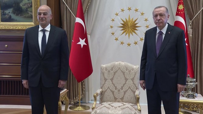 45 dakika görüştüler... Cumhurbaşkanı Erdoğan, Yunanistan Dışişleri Bakanı Dendias’ı kabul etti