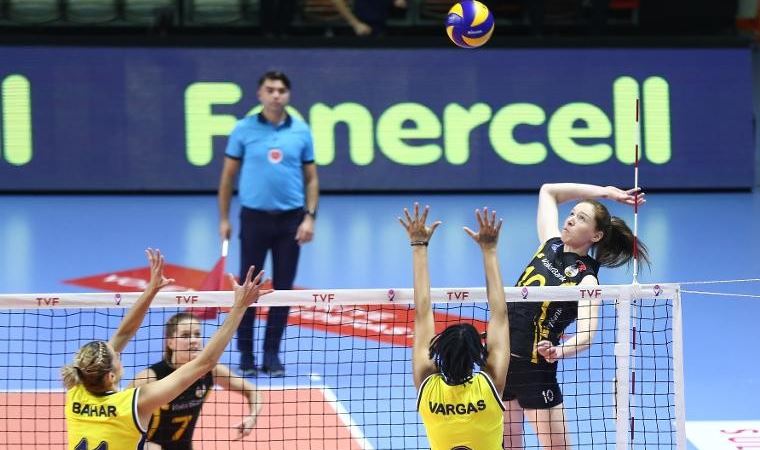 Pozitif vakalar nedeniyle maç iptal edilmişti... Federasyon çok tartışılacak bir karara imza attı! Şampiyonu açıkladı!