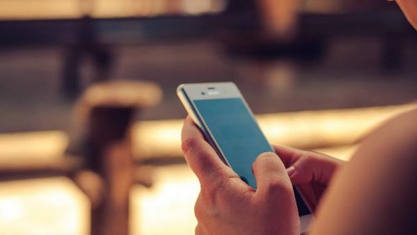 Şarja takılı telefonla küvete giren genç kız elektrik akımına kapılarak hayatını kaybetti