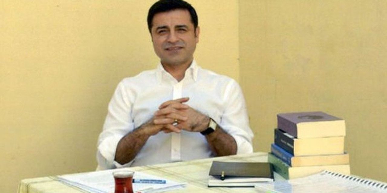 AİHM'in  hak ihlali kararı... 104 emekli amirale yöneltilen "darbe" suçlaması... Yeni İttifak tartışmaları... Selahattin Demirtaş'tan dikkat çeken açıklamalar!