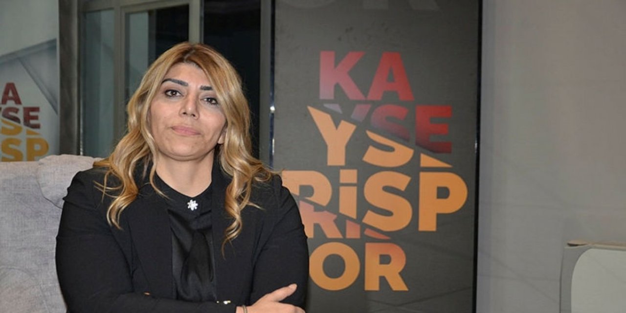 "Bıçaklı palalı" istifa çağrısına sert çıktı! Kayserispor Başkanı Gözbaşı’ndan taraftara tepki! "Kes sesini"
