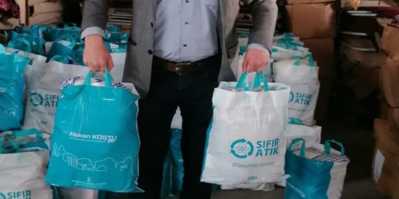 AKP’li belediyenin yardım skandalına tepkiler dinmiyor! Koliler nerede?