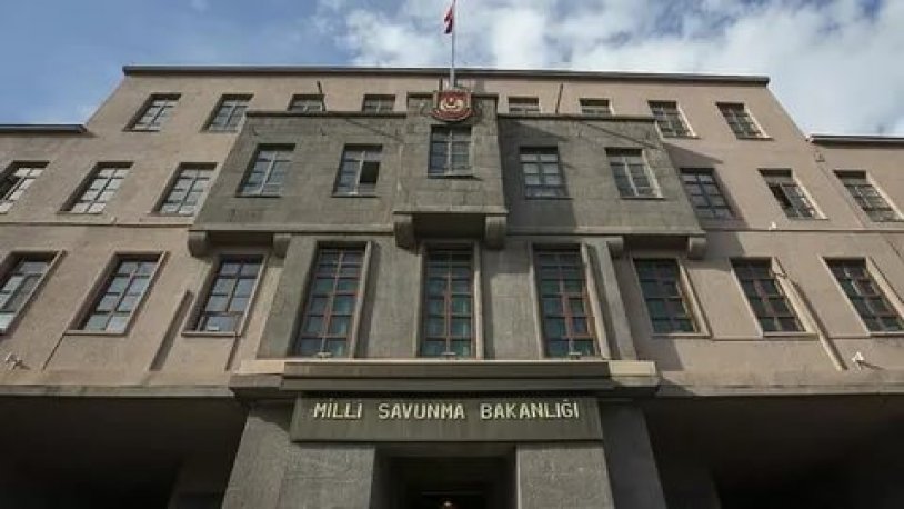 Milli Savunma Bakanlığı açıkladı! Hava Kuvvetleri Komutanlığımızda görev yapan bir sivil memur koronavirüs nedeniyle hayatını kaybetti