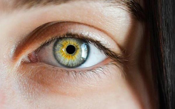 Op. Dr. Hakan Özpolat'tan uyarı! 'Sarı nokta hastalığı olan kişilere...'