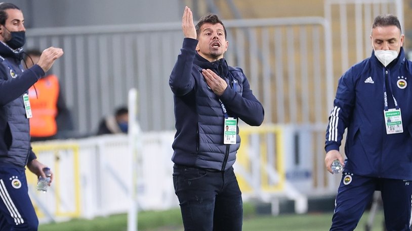 Fenerbahçe Teknik Direktörü Belözoğlu'ndan maç yorumu! 'Rakip 10 kişi olmasına rağmen...'