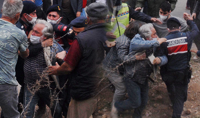 Dünyaca ünlü koyda yıkım gerginliği! Köylüler yıkıma geçit vermek istemedi