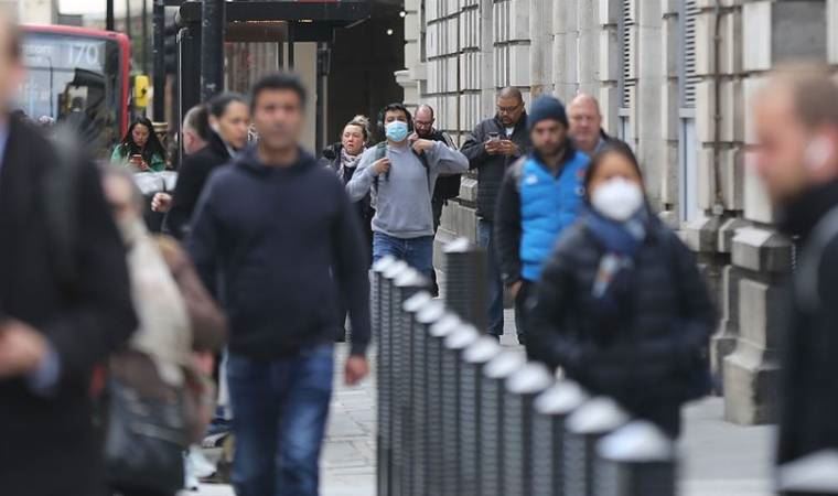 'Çift mutant' Covid-19 varyantı 104 kişide görüldü