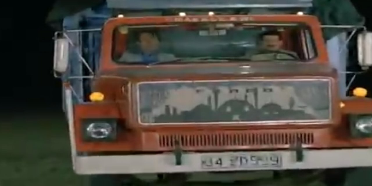 O videoyu yayınladı ve... CHP'li belediye "insan kaçakçılığı" ile gündeme gelen AKP'li belediyeleri bakın nasıl tiye aldı?