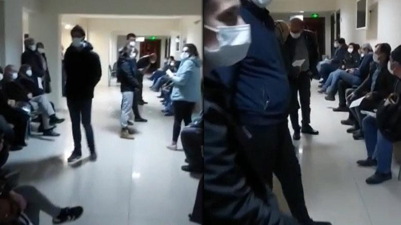 Personel yetersiz kaldı; aşı kuyruğunda kalabalıklar oluştu
