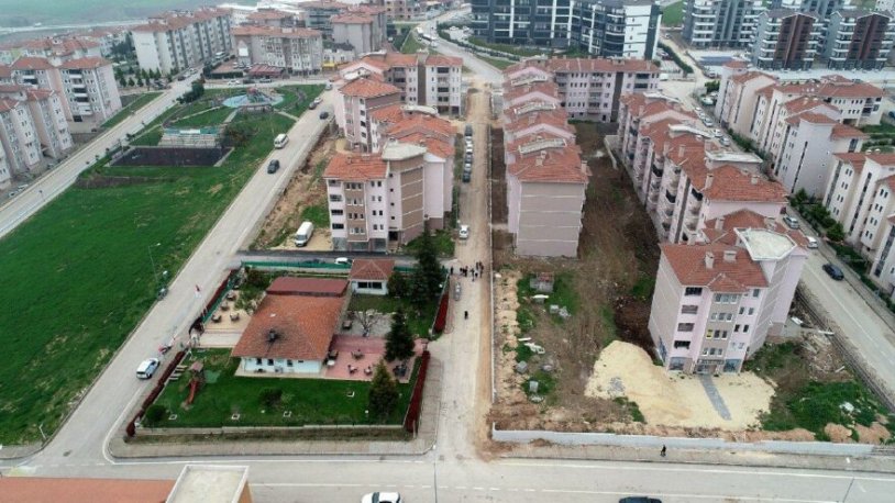 İnşaatına 27 yıl önce başlandı ama bir türlü bitmedi! Ölüm tehditleri alıyorlar