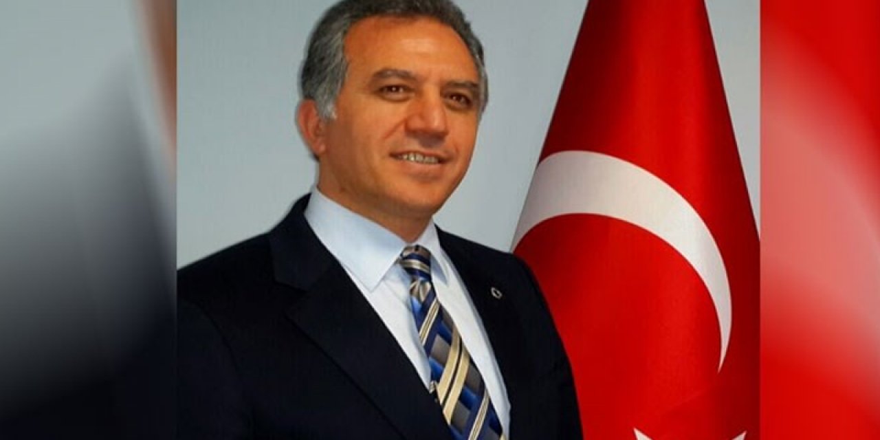 "O, buna rağmen koltuğunda oturuyor" Saygı Öztürk, Mersin Vali Yardımcısı Mustafa Atsız’ın gizlilik kararı getirilen dosyasını yazdı! "Bazı siyasilerin FETÖ bağlantılarıyla ilgili önemli suçlamalar olduğu konu