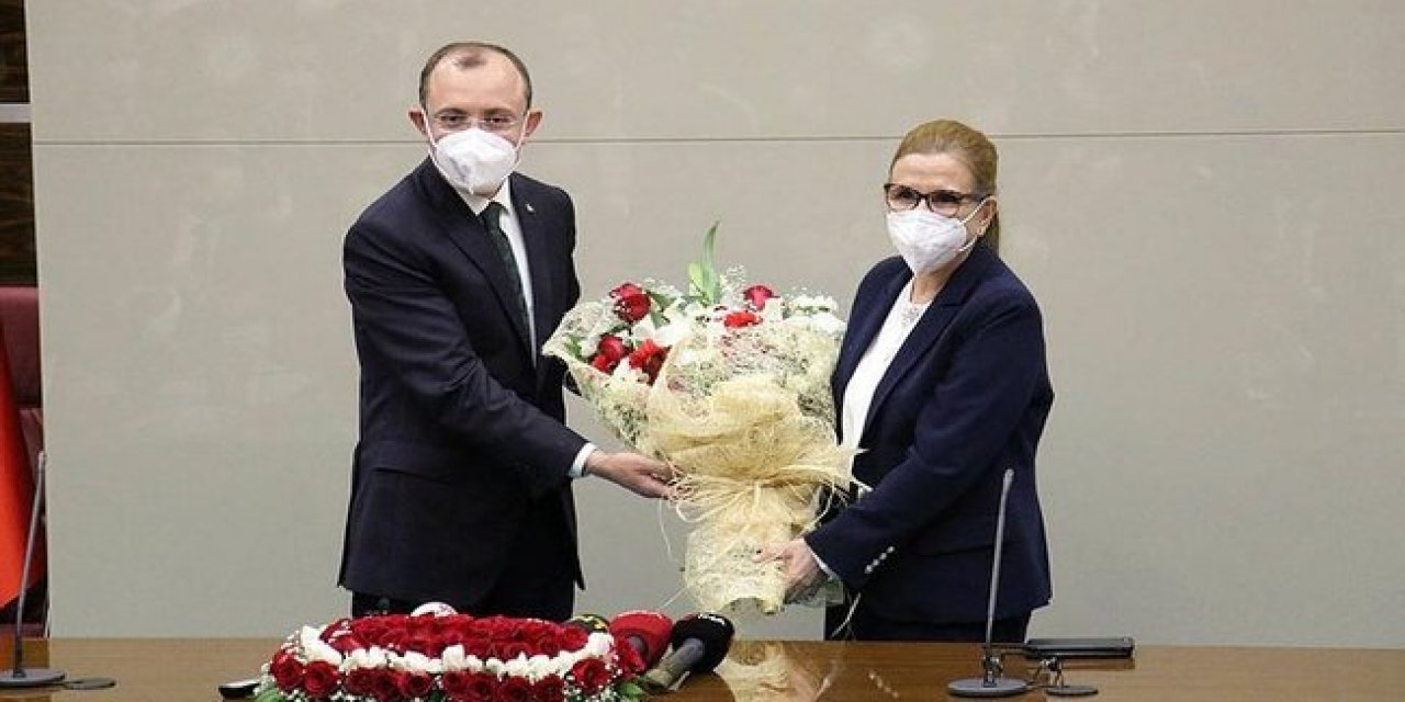 Yeni Ticaret Bakanı Mehmet Muş’a "Ruhsar Pekcan" sorusu! "Sizden önceki bakan şirketinden 9 milyonluk dezenfektan aldı mı?"