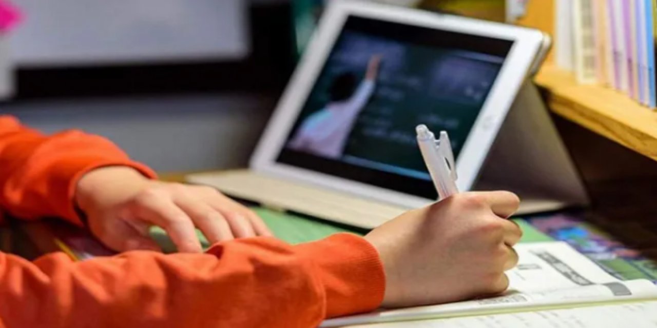 Milli Eğitim'den tepki çeken karar! Öğrencisi derse girmeyen öğretmenin ücreti kesilecek
