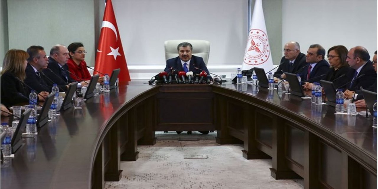 Sağlık Bakanlığı Bilim Kurulu üyeliğinden flaş istifa! O profesör görevi bıraktı!