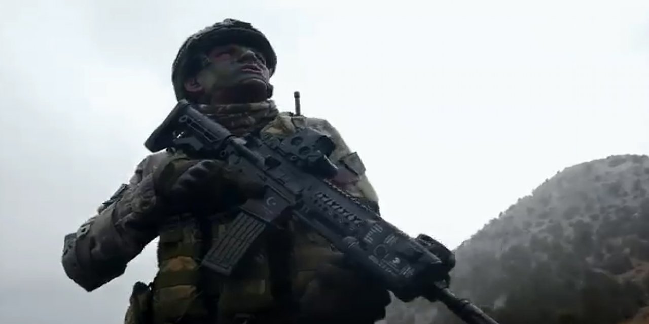 Milli Savunma Bakanlığı, Kuzey Irak'ta Metina'ya düzenlenen operasyonu bu video ile duyurdu
