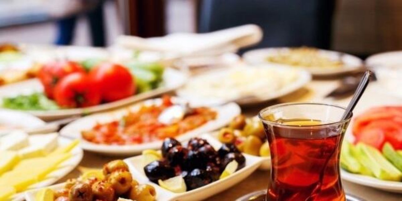 Ramazan'da susuzluğu giderecek besinleri tüketilmeli! Peki o besinler hangileri? İşte yanıtı...