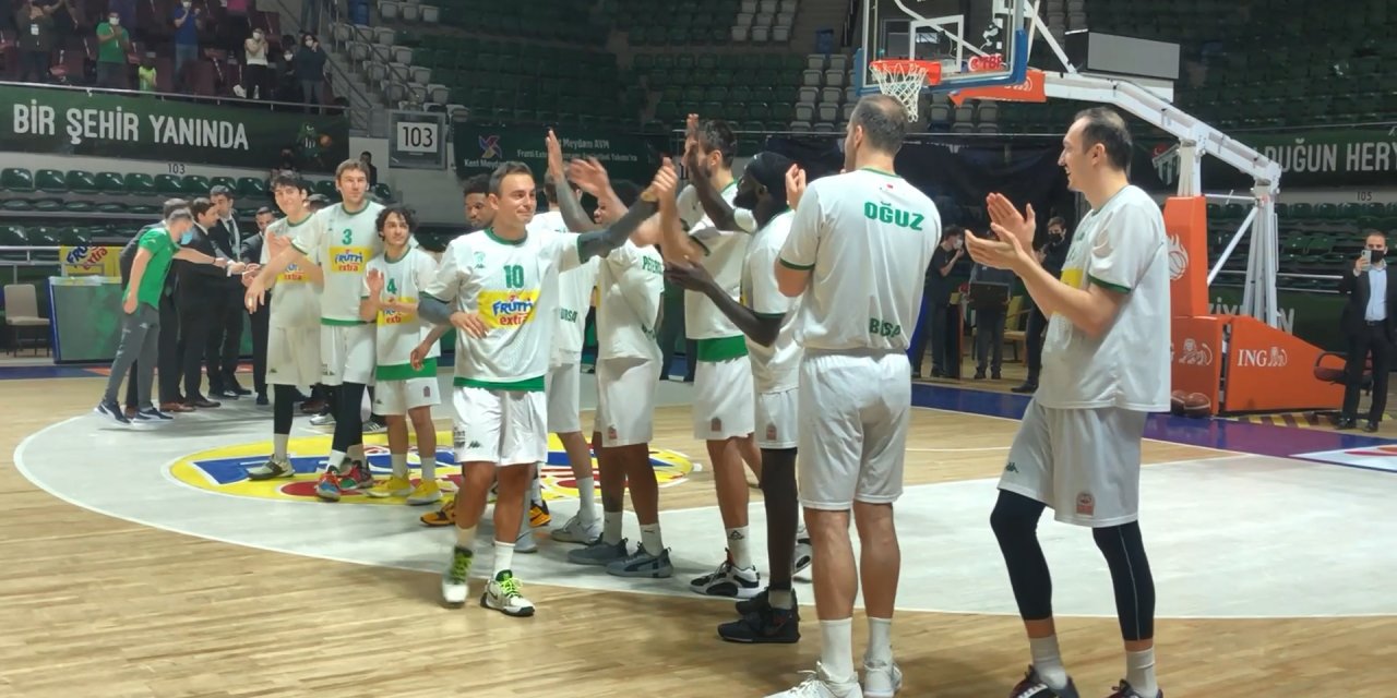 Milli oyuncu Ender Arslan gözyaşlarıyla kariyerini noktaladı!