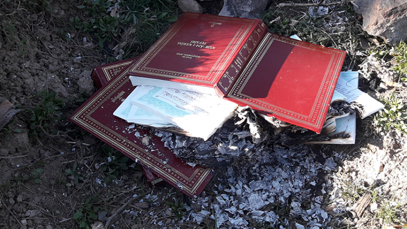 Alevi tekkesi yanında tehlikeli provokasyon! Kuran-ı Kerim yaktılar