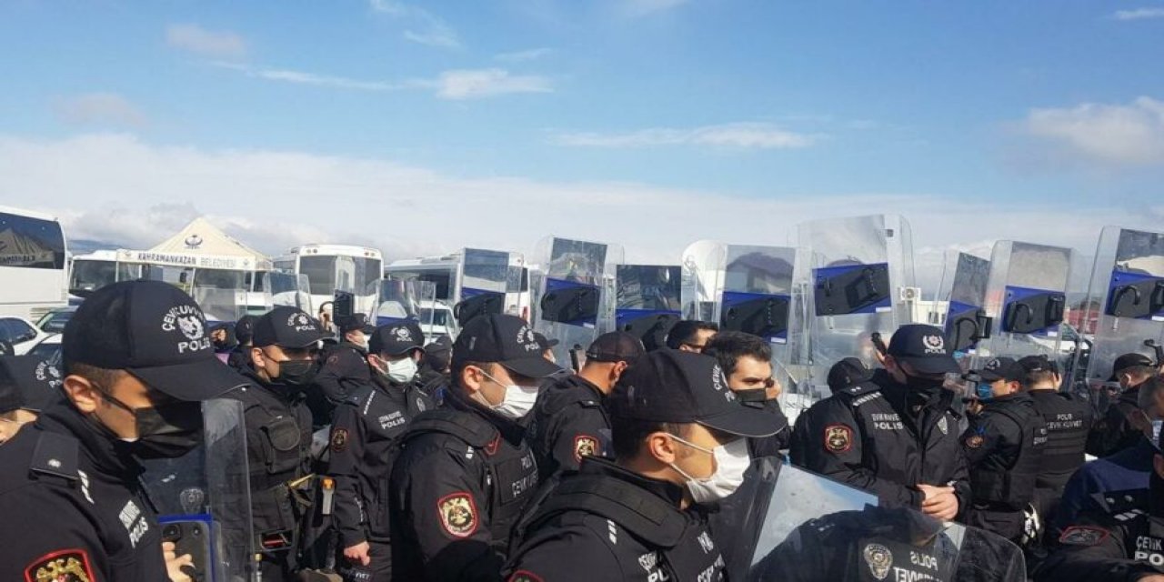 Kobani Davası gergin başladı! Selahattin Demirtaş: Buraya susmaya değil konuşmaya geldik