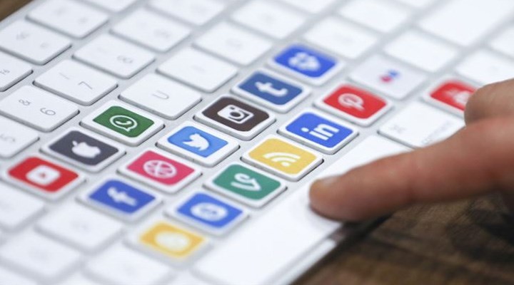 İngiliz futbol kulüplerinden boykot kararı! Facebook, Twitter ve Instagram hesaplarını...