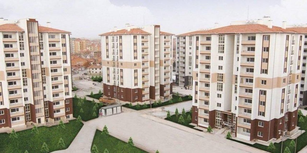 İçişleri'nin "tam kapanma" genelgesinde kafa karıştıran yetki!  Site içinde dışarı çıkanlara yönetici müdahale edebilir mi? Hukukçular ne dedi? İşte ayrıntılar...