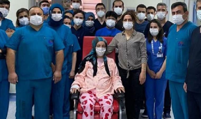 Aynı anda hem koronavirüse hem de domuz gribine yakalandı